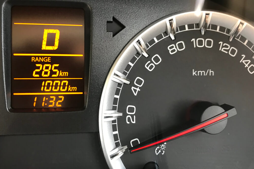 Perbedaan Speedometer Mobil, Tachometer, dan Odometer SEVA