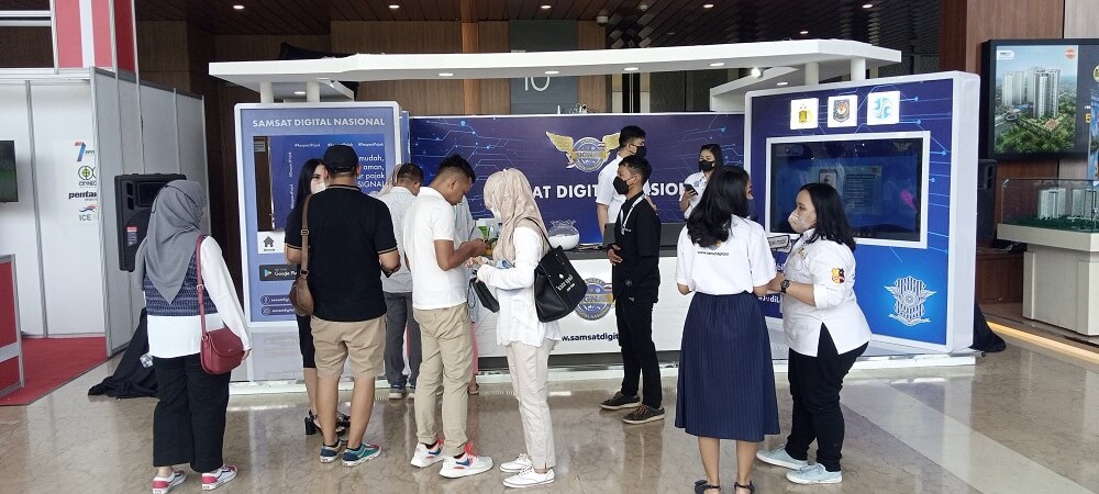 Perpanjang STNK di GIIAS