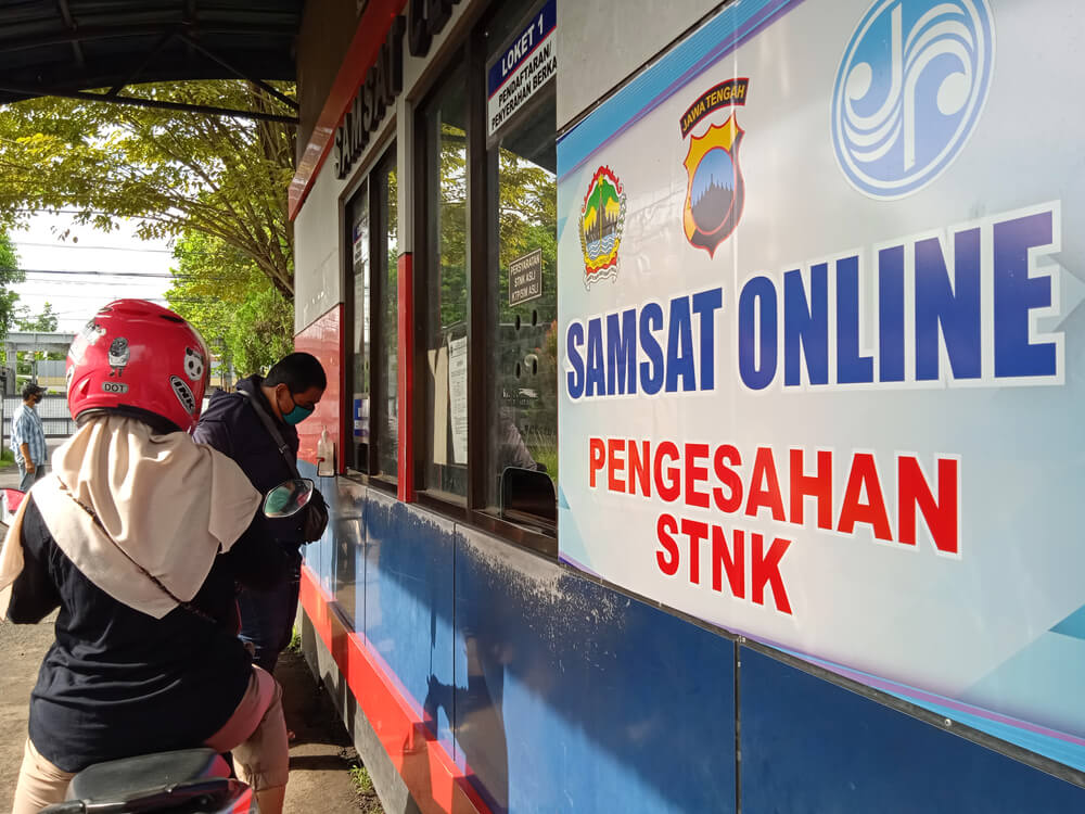 Cara Perpanjang STNK Tanpa KTP Yang Bisa Dilakukan Pemilik Mobil - SEVA