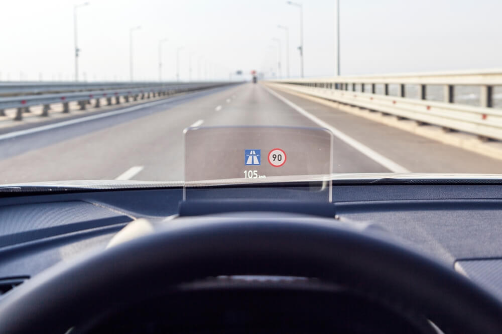 Pasang Head Up Display, Pertimbangkan Dulu Ini Ya! SEVA